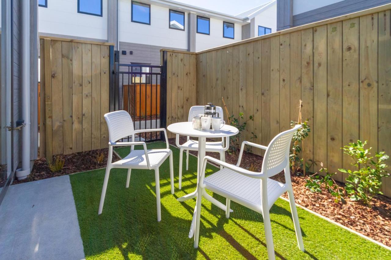Beachside Bliss: 1 Bed 1 Bath Christchurch Exterior photo